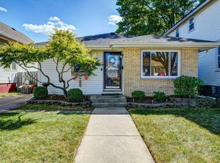 1303 Augusta St, Racine, WI 53402