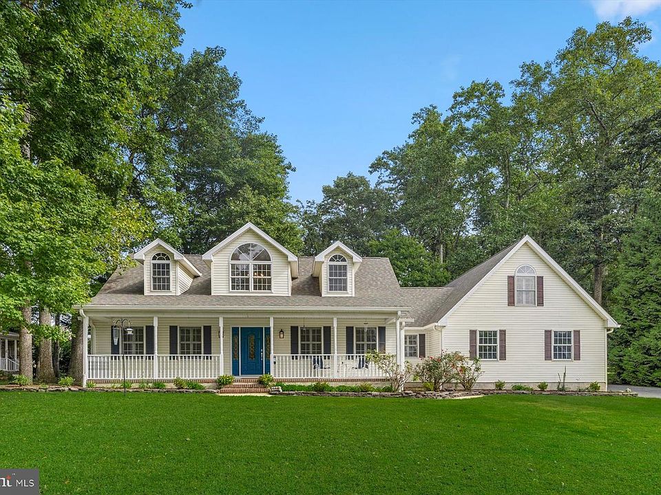 1st image of 21 Fairway Dr