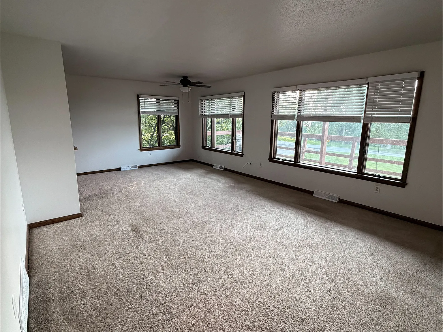 726 West 2nd Street - 2 — Photo 3