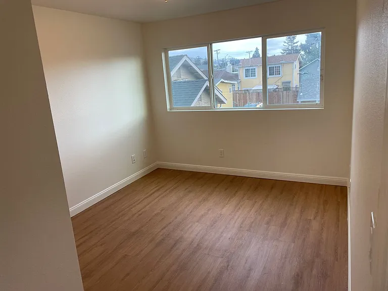 9641 Birch St — Photo 10