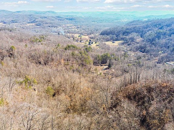 3rd image of 554 Sukey Hollow Rd