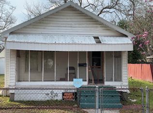 512 S Young St, Abbeville, LA 70510