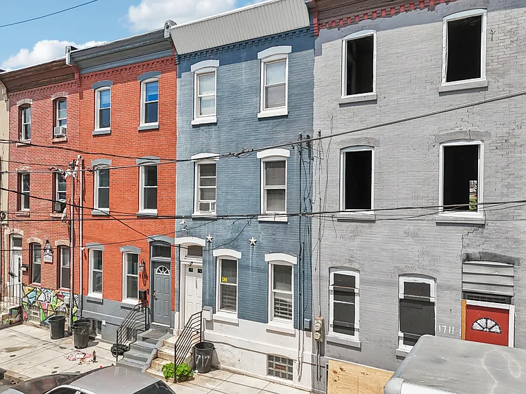 1713 Monument St — Photo 35