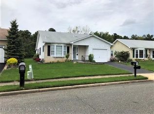 31 Greenbriar Blvd, Brick, NJ 08724