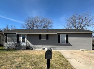 1309 N Mary St, Comanche, TX 76442
