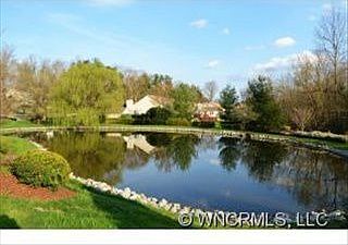 3rd image of 202 Spanish Oak Ln