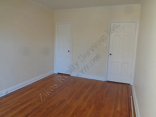 Rented by Zikos Realty Services | media 6