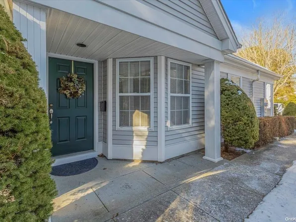 23 Villanova Court #23, Ridge, NY 11961