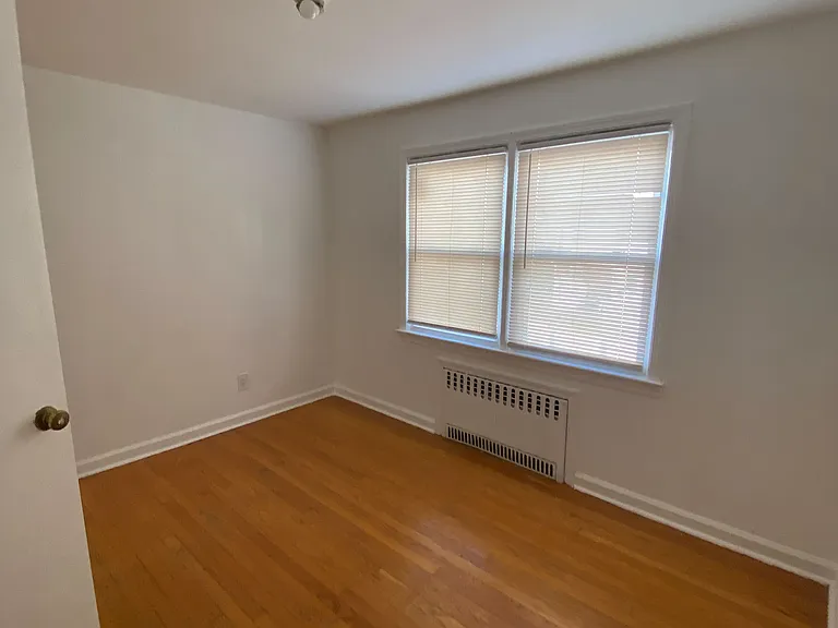 235 Pulaski Ave #2 — Photo 13