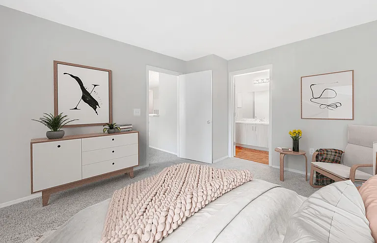 Avalon Reserve Apartments — Photo 16