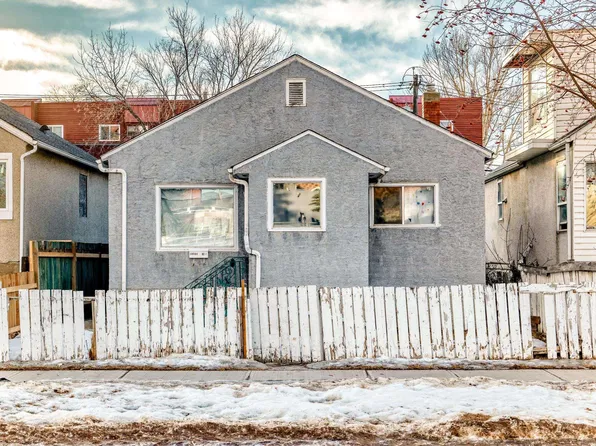 10564 92nd St NW, Edmonton, AB T5H 1T9