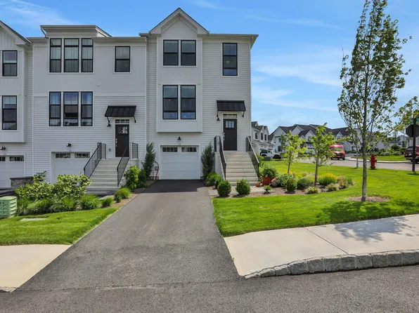 23 Champlain Way, Wappingers Falls, NY 12590