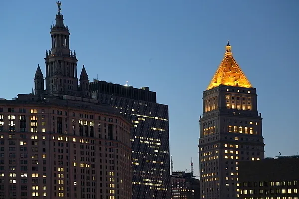 Sold by The Marketing Directors (Arias) | media 7