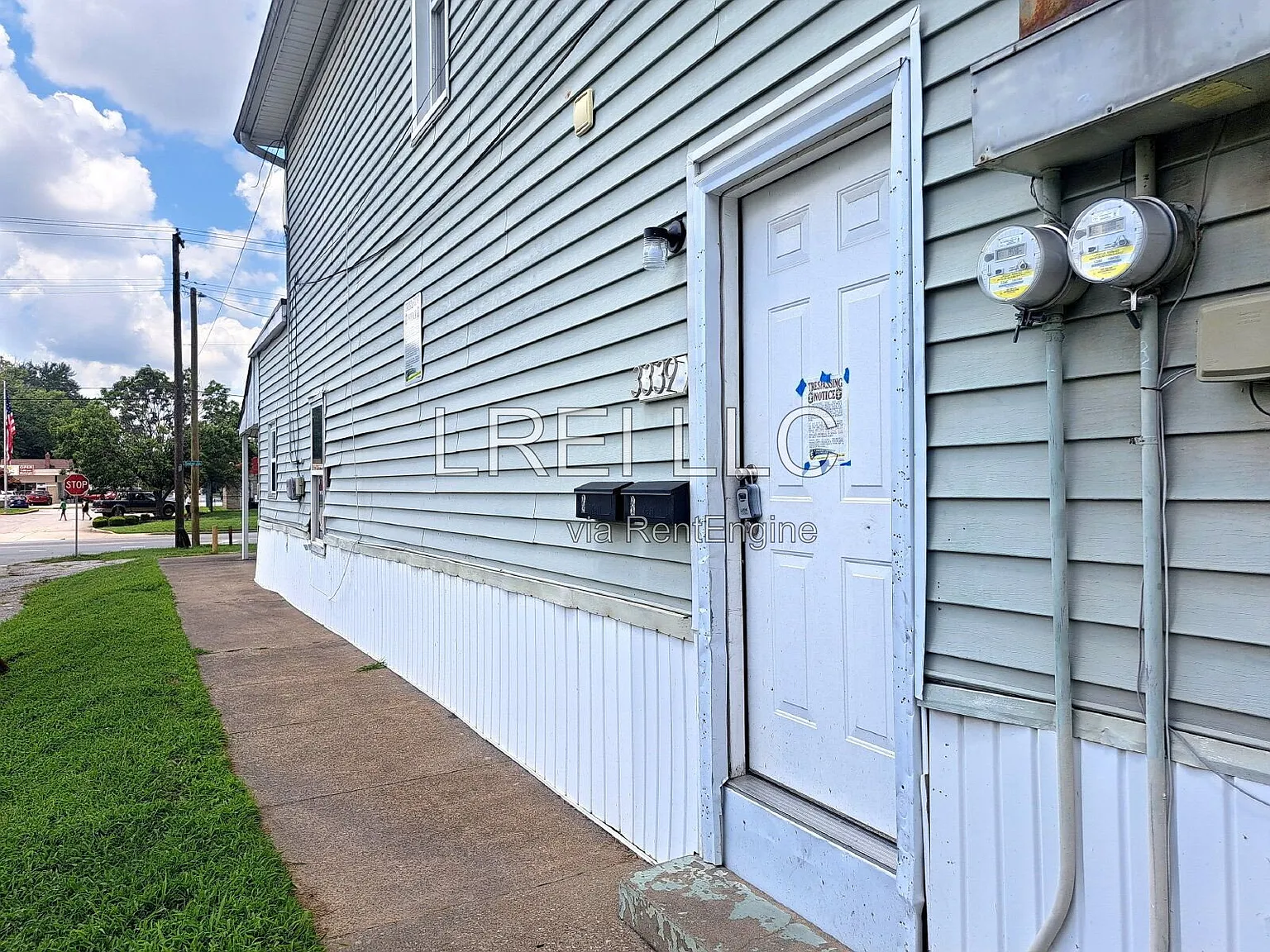 1 bed, 1.0 bath, 650 sqft, $700 — Photo 2
