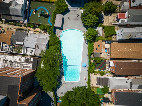 2546 East 13th Street image 5 of 24