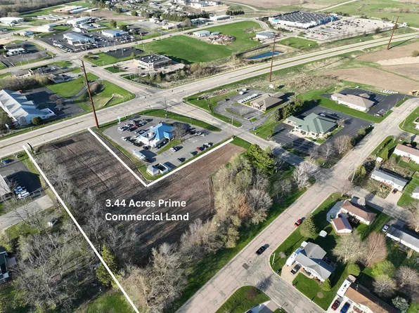 1114 N Johns St, Dodgeville, WI 53533