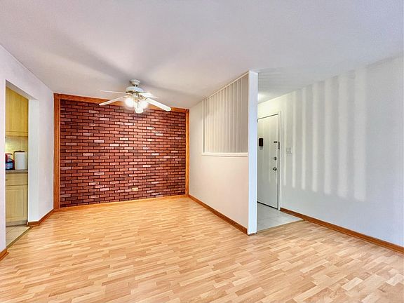 5th image of 620 Mesa Dr APT 212