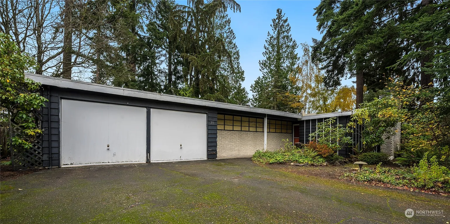 711 15th Street SW photo 1