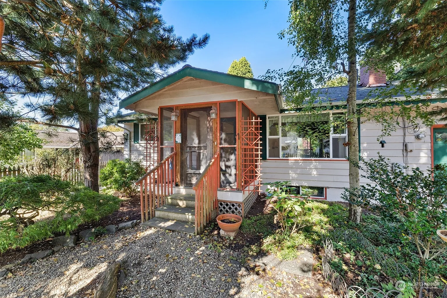 1126 4th Street photo 1