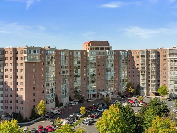 3210 N Leisure World Blvd APT 1001, Silver Spring, MD 20906