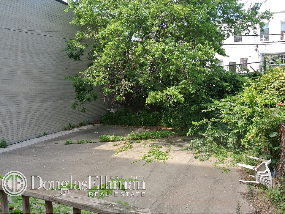 2nd image of 838 41st St