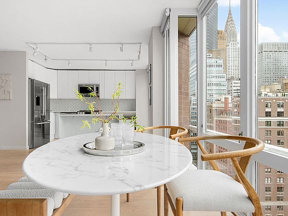 5th image of 52 Park Ave #13
