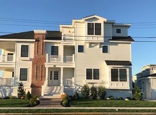 202 75th St, Avalon, NJ 08202