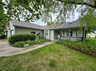 112 Sprie Ct SE, Pine Island, MN 55963