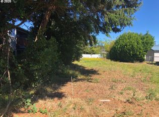 804 4th St, Tillamook, OR 97141