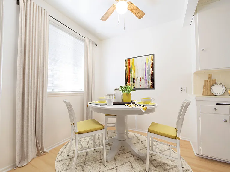 Gayley Manor Apartments — Photo 78
