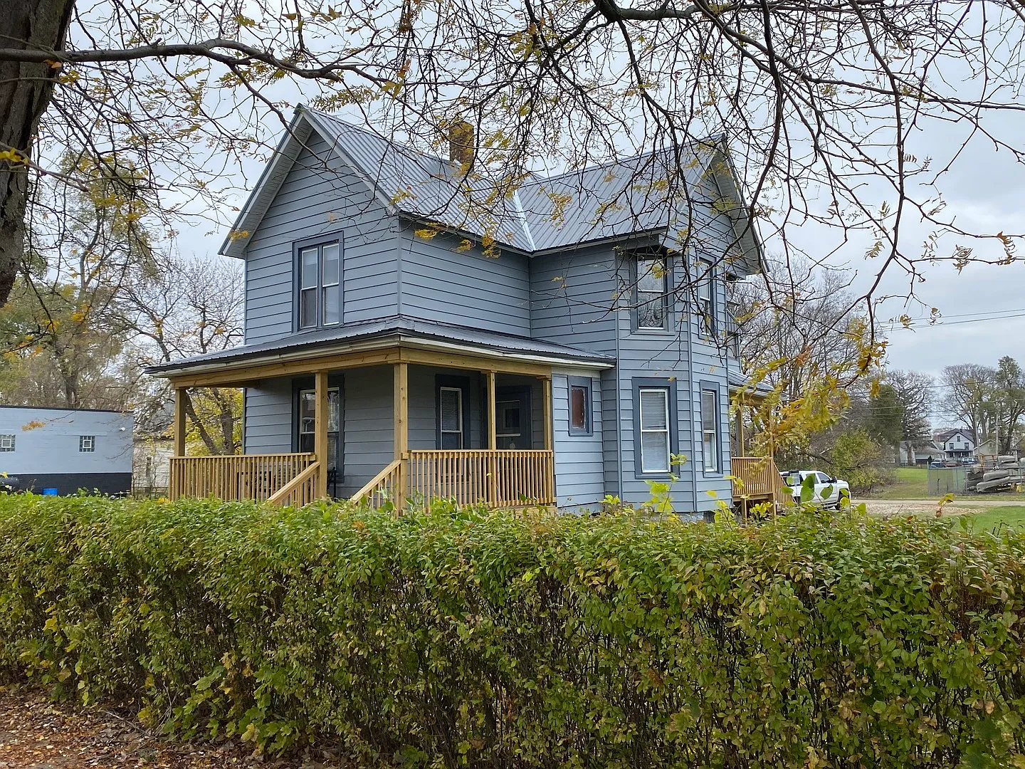 3 bed, 1210 sqft, $1,685 — Photo 3