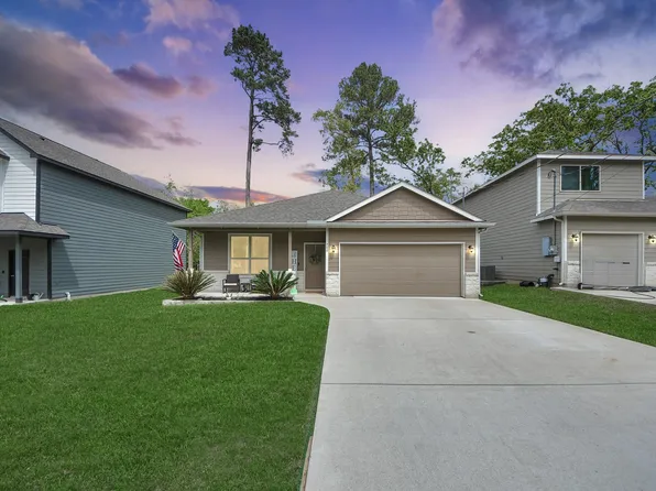709 Little River Dr, Montgomery, TX 77316