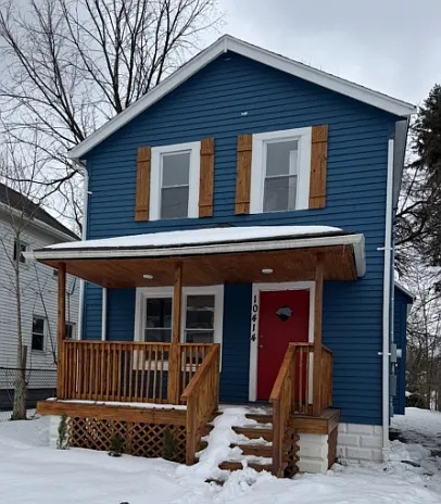 10414 Nelson Ave Photo 1