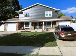 2716 Woodridge Ln, City Of Waukesha, WI 53188