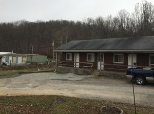 2042 Sun Valley Rd APT 101, Clarksburg, WV 26301