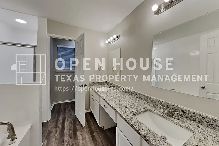 5510 Lee Hutson Ln — Photo 11
