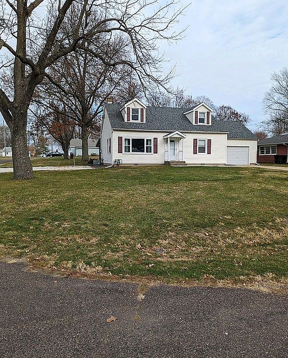 821 Walnut St, Hopedale, IL 61747 Zillow