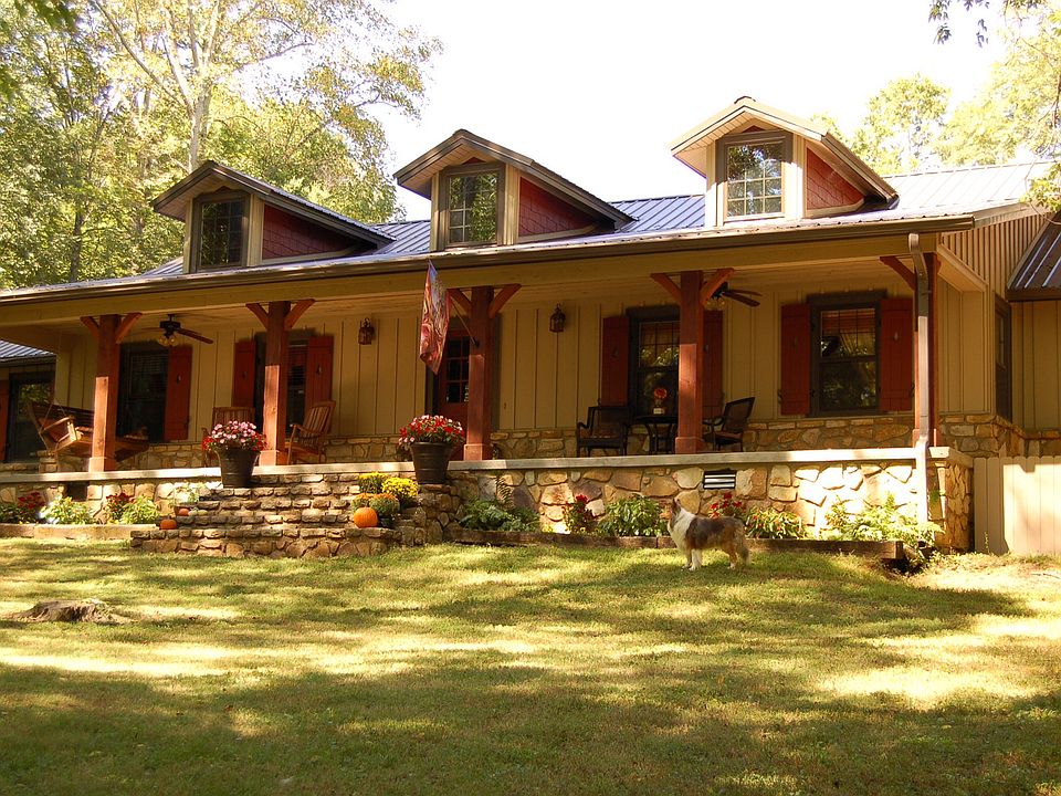 1st image of 622 Admiral Farragut Dr