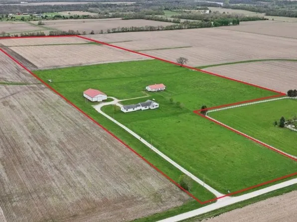 2136 N 34th Rd, Ottawa, IL 61350