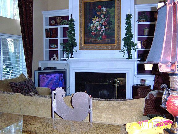 family room w/ fireplace