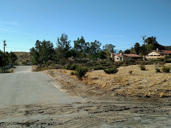 2nd image of 49097 Hibiscus Dr