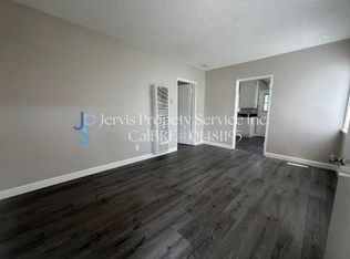 6015 Pine Ave #B, Maywood, CA 90270