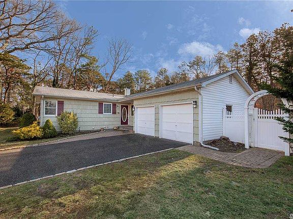 2nd image of 34 Grady Ln