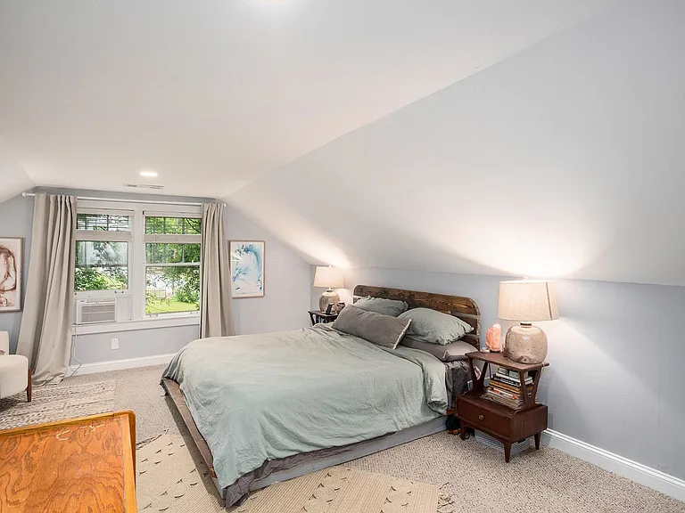 1755 Langston Ave SW — Photo 17