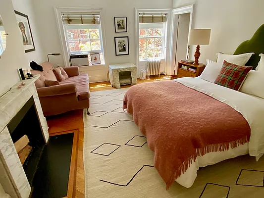 Rented by Nest Seekers International | media 48