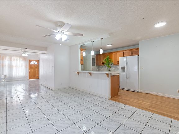 5th image of 94-155 Maaniani Way