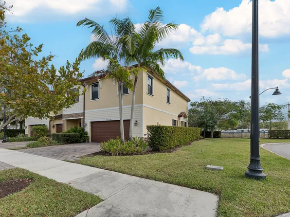 4622 Belgian Lane, Davie, FL 33314
