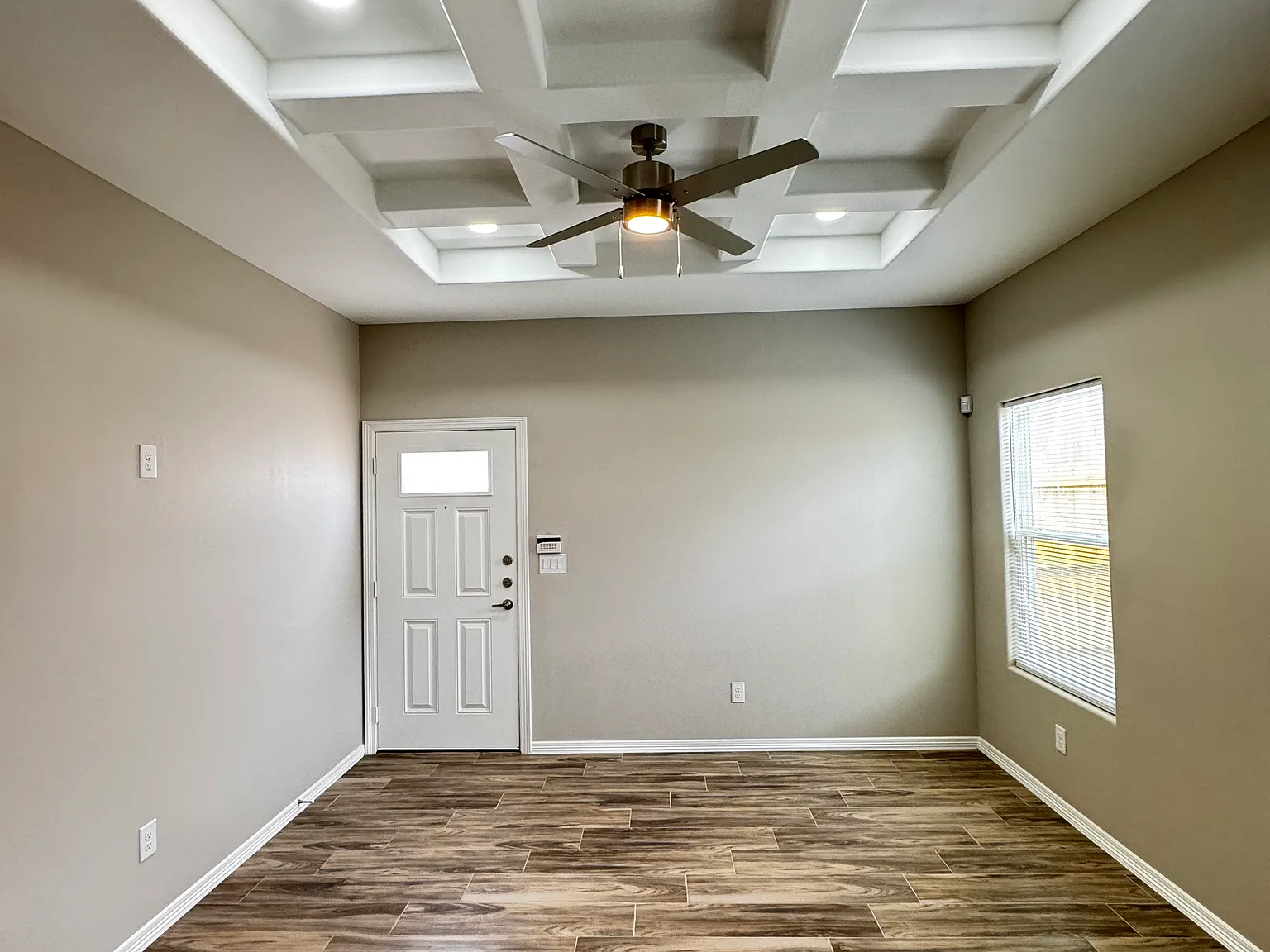 2 bed, 850 sqft, $1,100 — Photo 4