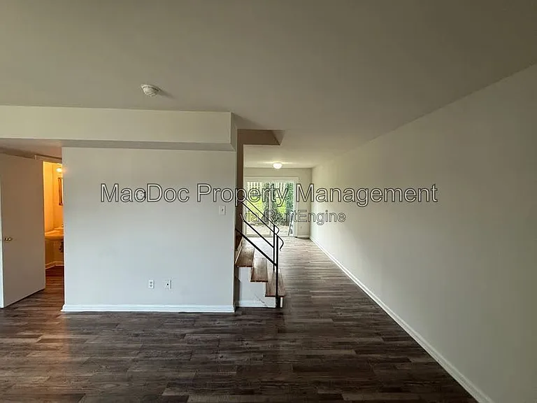400 Rann Ct — Photo 2