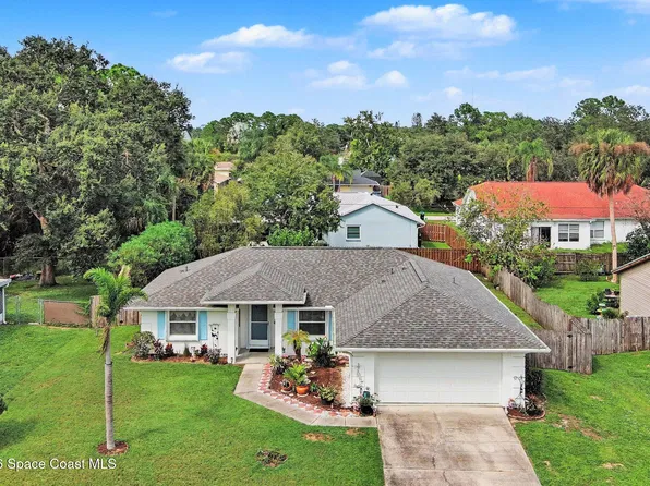 353 Rheine Rd NW, Palm Bay, FL 32907